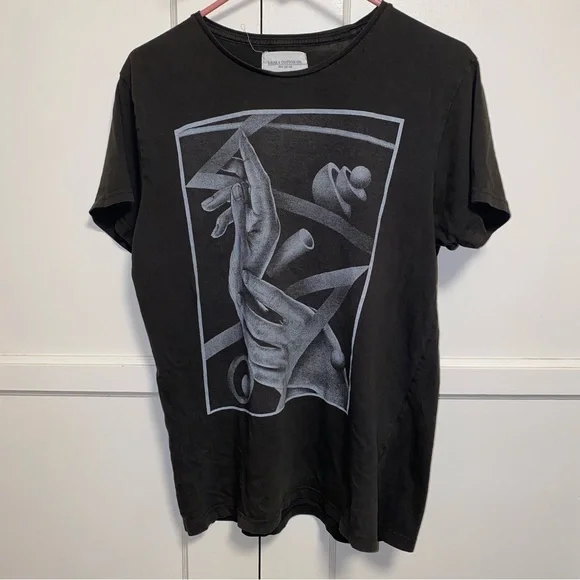 T-Bar x Cotton On Medium Faded Black Short Sleeve Tee with Modern Graphic - Picture 1 of 15